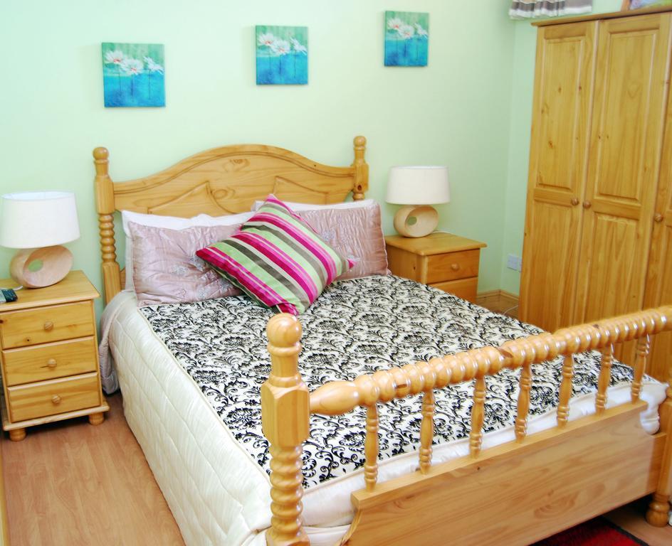 Achill Lodge Guest House Bunacurry Habitación foto