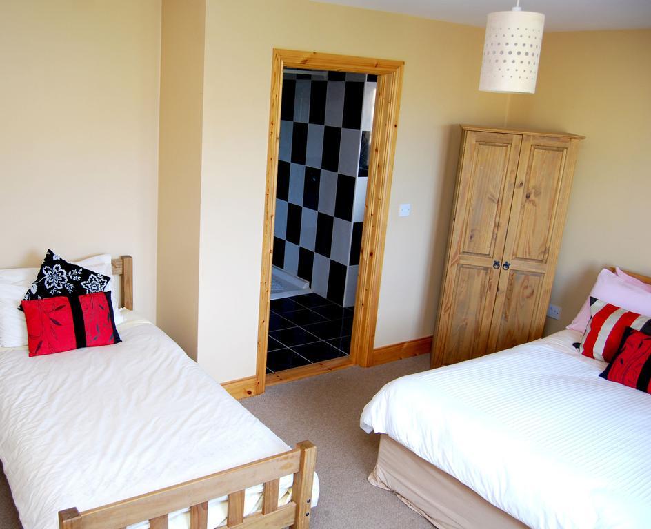 Achill Lodge Guest House Bunacurry Habitación foto